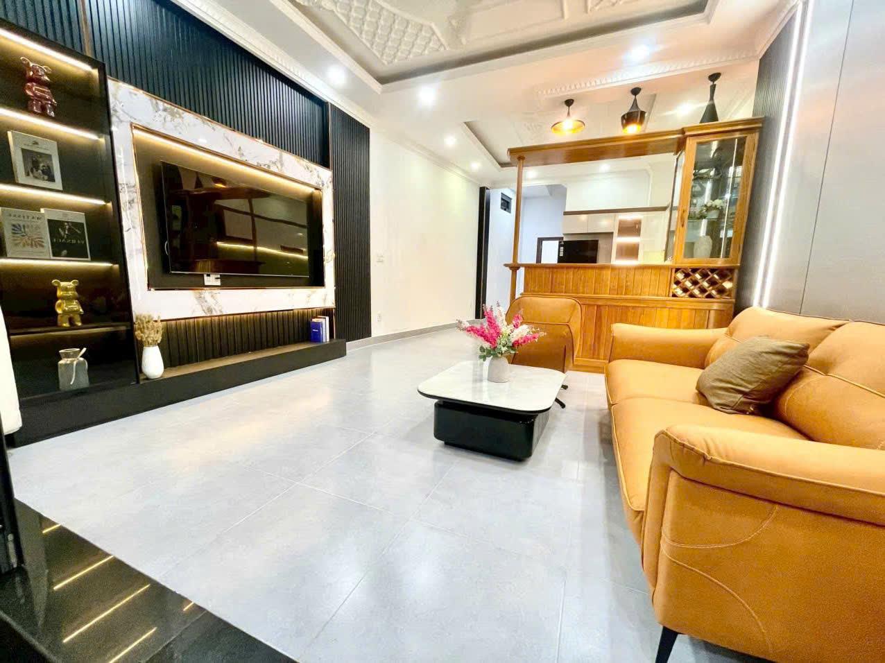 NHÀ SÂN VƯỜN 110M, HẺM XE HƠI CẠNH HUỲNH TẤN PHÁT, 4 TẦNG, 7 TỶ 2