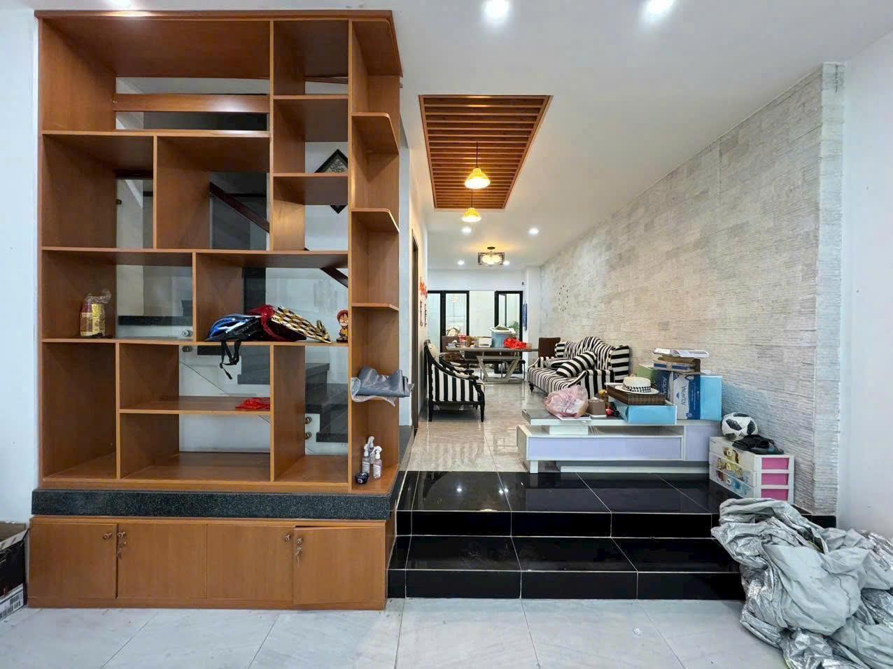 NHÀ VIEW SÔNG, CẠNH PHÚ MỸ HƯNG, 5X18M, 4 TẦNG, CHỈ HƠN 12 TỶ 2