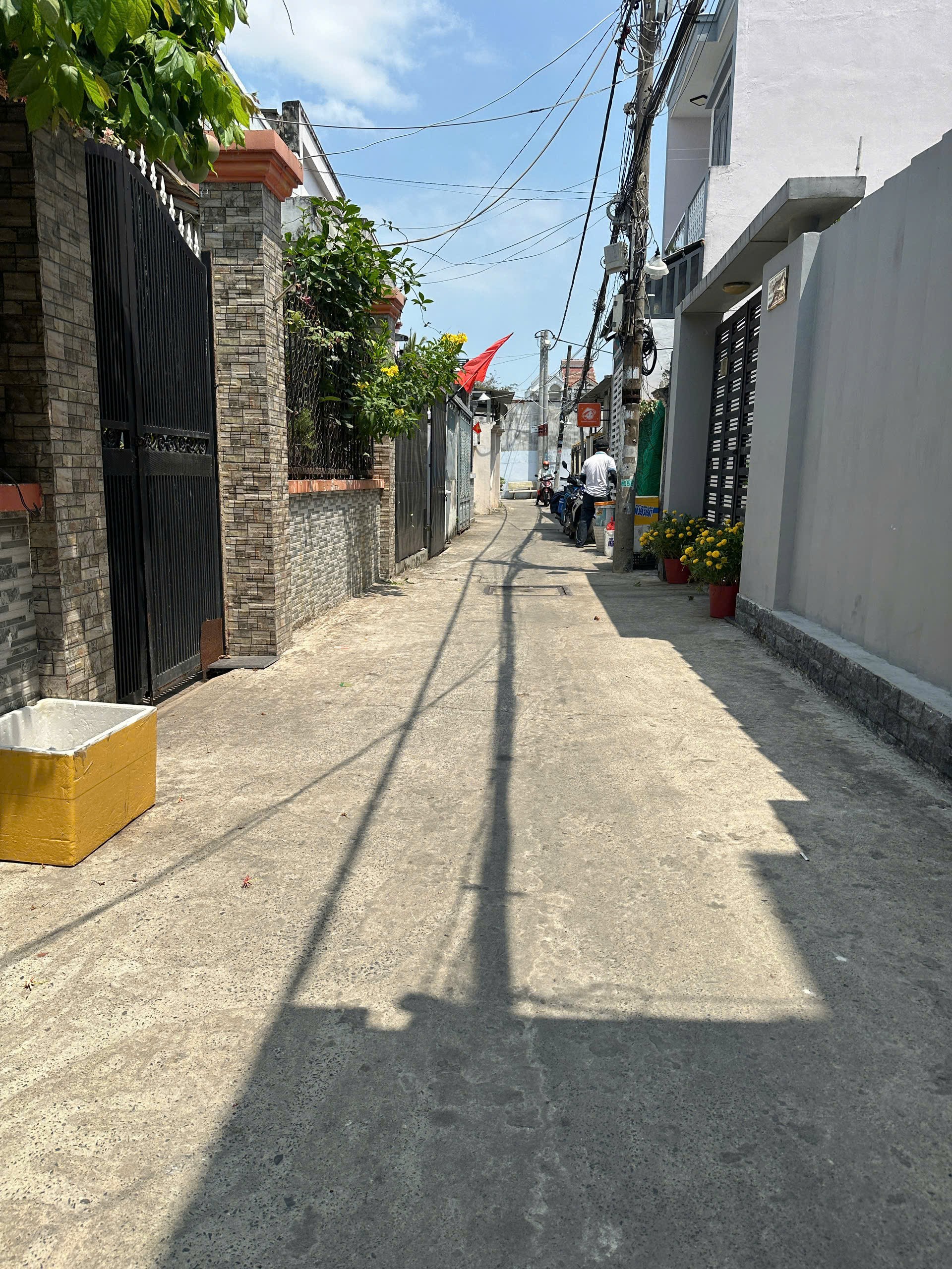 GIÁ 4.x TỶ- HUỲNH TẤN PHÁT- NHÀ MỚI- DT 5 x 15- SHR- HOÀN CÔNG- GẦN HOÀNG QUỐC VIỆT- KDC HIỆN HỮU. 2