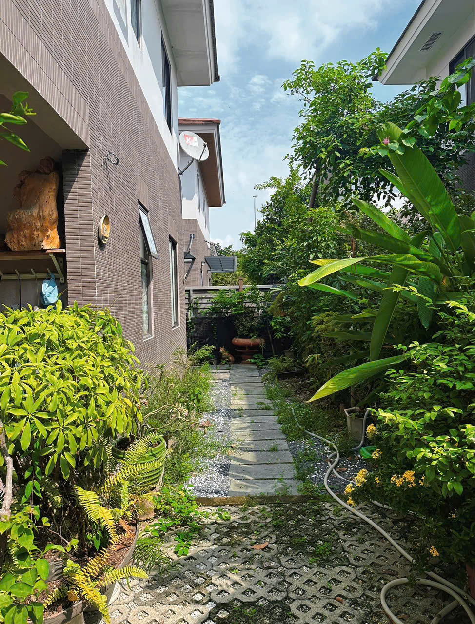 Cần bán Nhà mặt tiền Quận 9, Hồ Chí Minh, Diện tích 169m², Giá 024 Tỷ 11