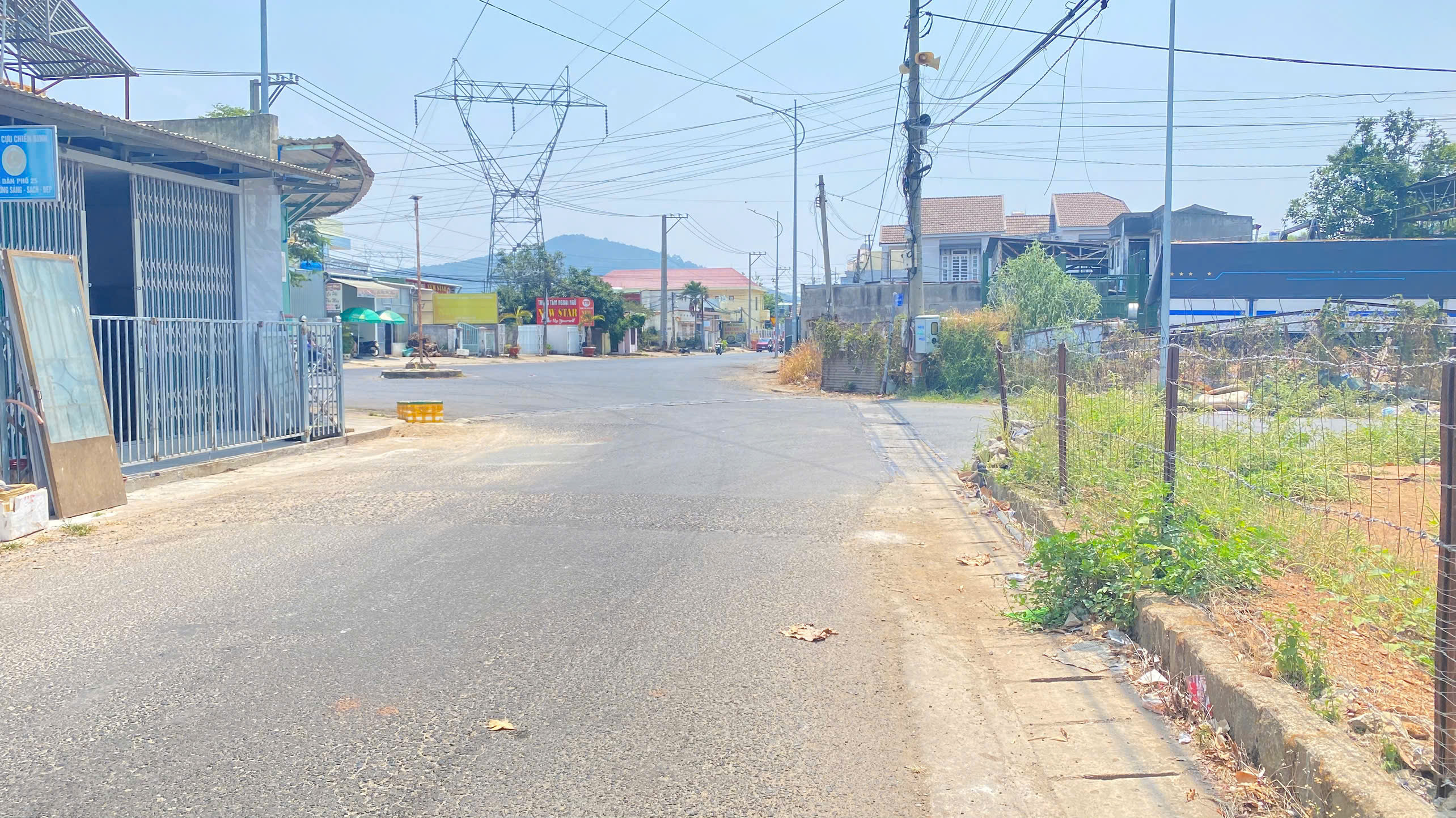 Mặt tiền phạm ngũ lão, trung tâm sầm uất của đức trọng, lâm đồng 4