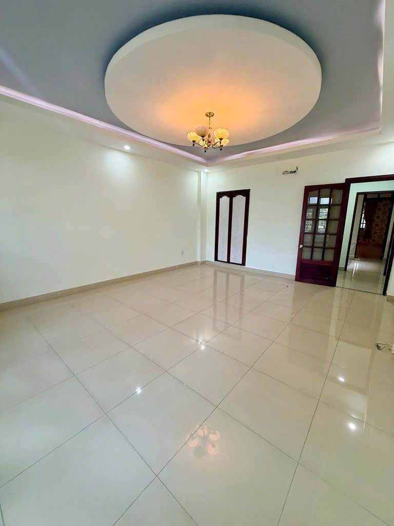 Cần bán Nhà mặt tiền Dĩ An, Bình Dương, Diện tích 92.5m², Giá Thương lượng 14