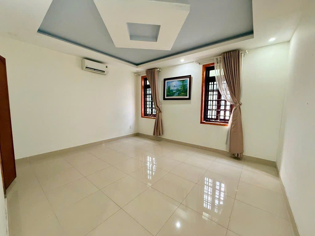 Cần bán Nhà mặt tiền Dĩ An, Bình Dương, Diện tích 92.5m², Giá Thương lượng 7