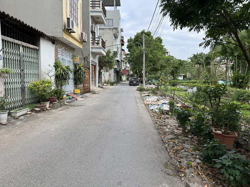 Cần bán lô góc 45,9m2 đất đường Nguyễn Cao Luyện, đối diện vườn hoa chung cư N10 Việt Hưng 2