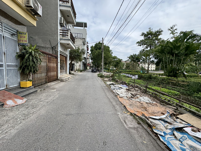 Cần bán lô góc 45,9m2 đất đường Nguyễn Cao Luyện, đối diện vườn hoa chung cư N10 Việt Hưng 5