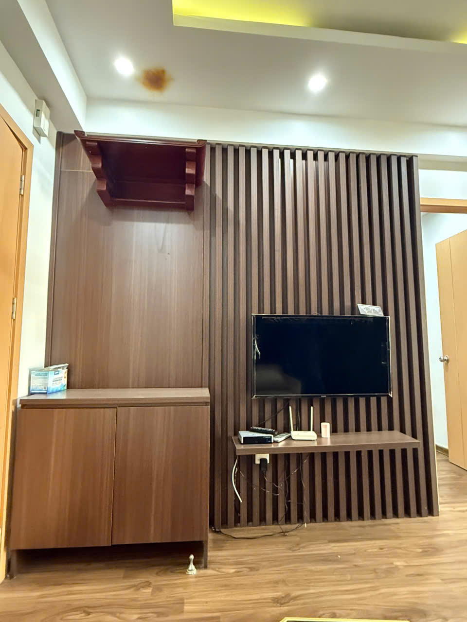 Chính chủ cần bán căn hộ 65m2, 2 Pn, view hồ siêu đẹp tại Thanh Hà-Hà Đông 4