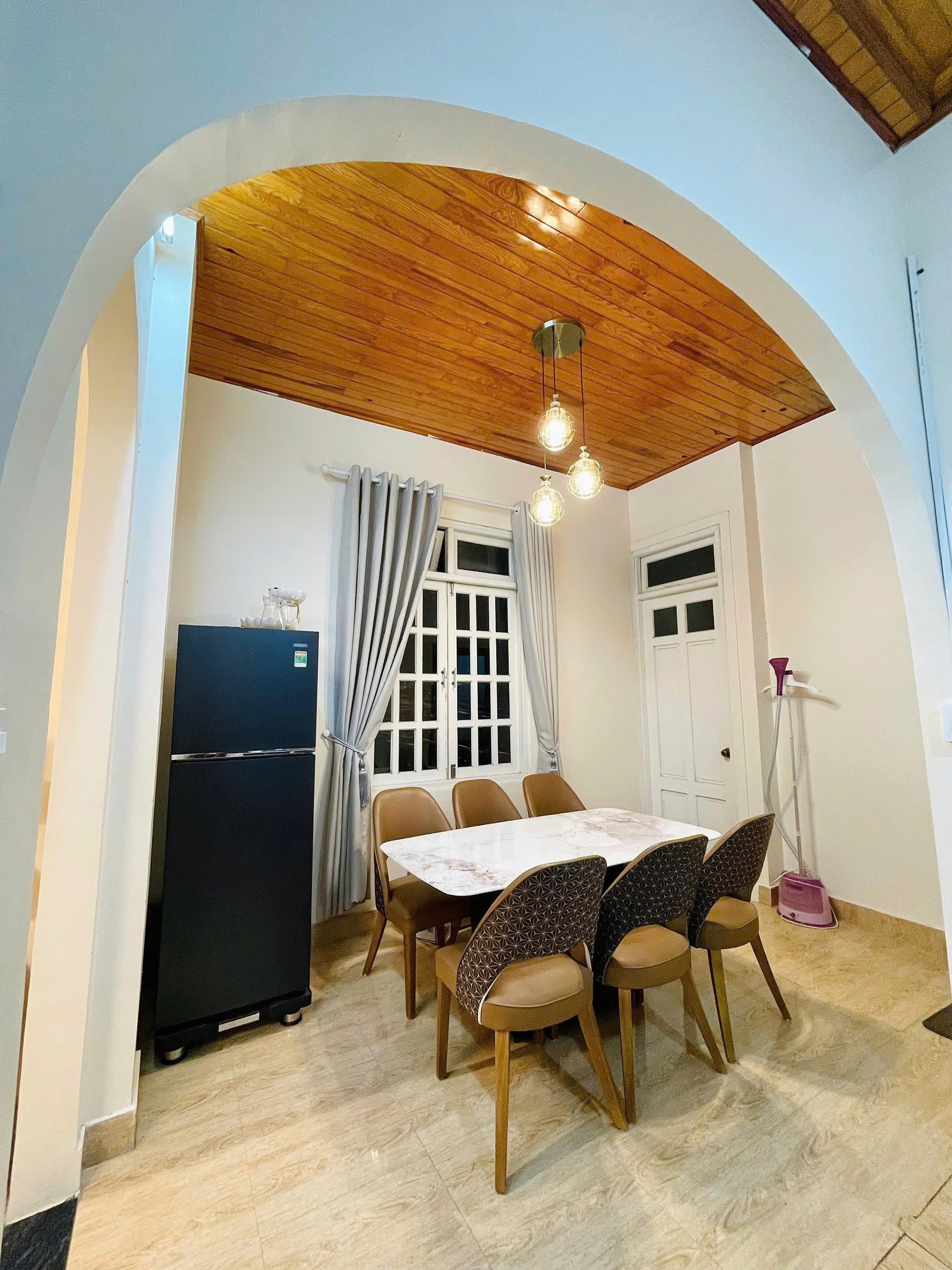 Cho thuê căn hộ 3 mặt tiền 9,5 triệu/tháng Triệu Việt Vương phường 3 Đà Lạt 2