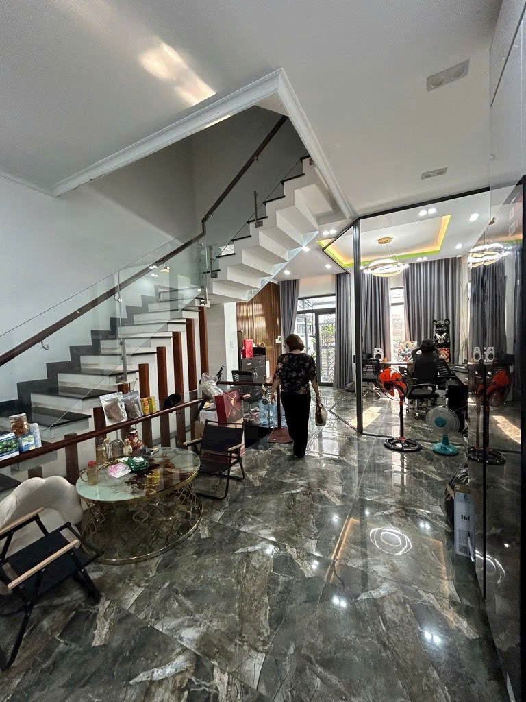 Bán nhà Kiều Đàm Q7, 5x15m, hầm 4 tầng, 4PN 5WC, hẻm 6m, nhỉnh 13 tỷ 5