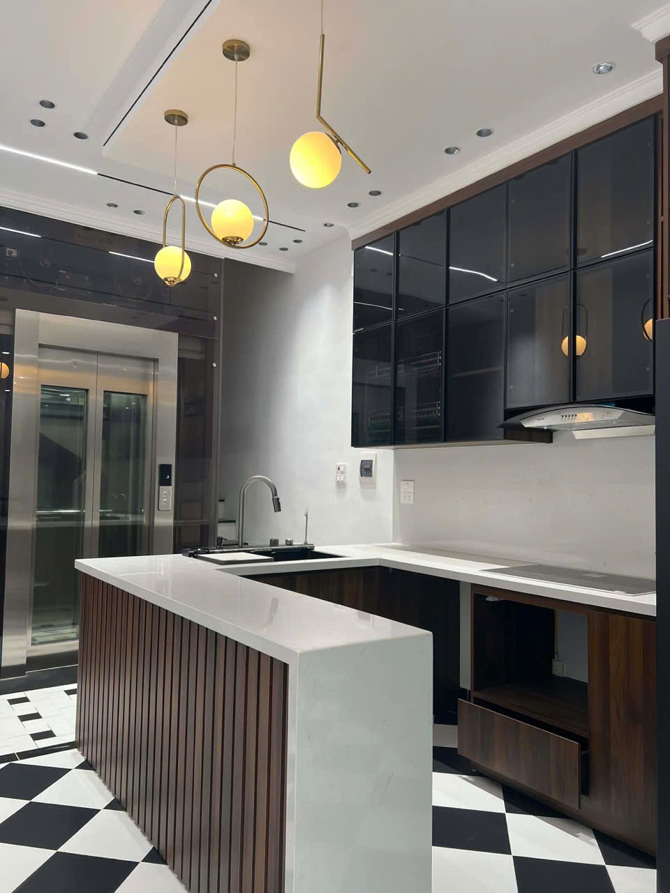 VƯƠNG THỪA VŨ – 58M – 5T – MT 5M – Ô TÔ ĐỖ CỬA – 12.8 TỶ 3