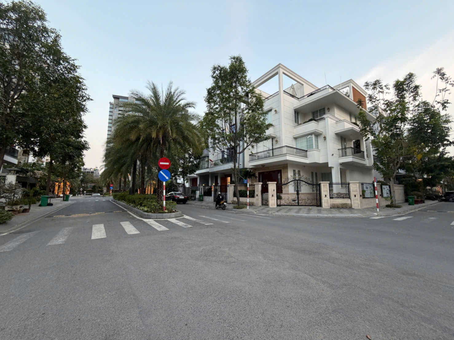 Cho thuê Biệt thự Quận 2, Hồ Chí Minh, Diện tích 600m², Giá 200 Triệu/tháng 4