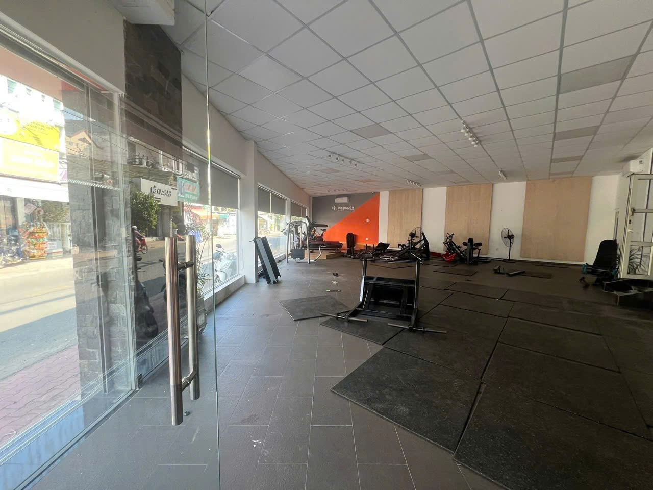 Cho thuê Nhà mặt tiền Thủ Đức, Hồ Chí Minh, Diện tích 400m², Giá Thương lượng 3