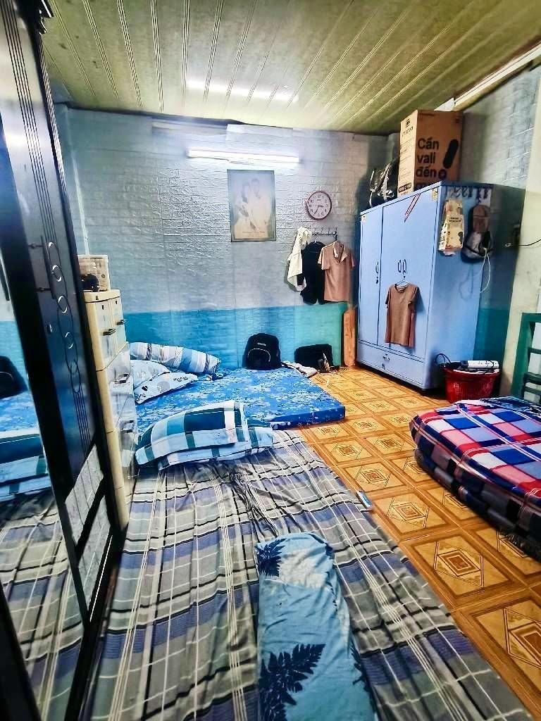 BÁN NHÀ Đ.ĐOÀN VĂN BƠ- NGANG 3.6M VUÔNG VỨC ĐẸP- CHỈ 3.98Đ- LƯU THÔNG XÓM CHIẾU- TÔN ĐẢN- NGUYỄN 3