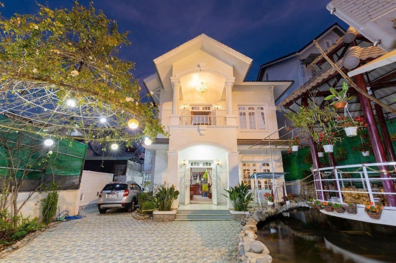 Cho thuê villa sân vườn 25 triệu/tháng Hùng Vương Phường 9 Đà Lạt