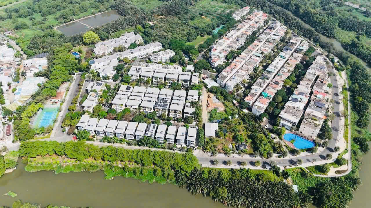 Cần bán Biệt thự Phường Tân Phú, Quận 7, Diện tích 220m², Giá 42 Tỷ