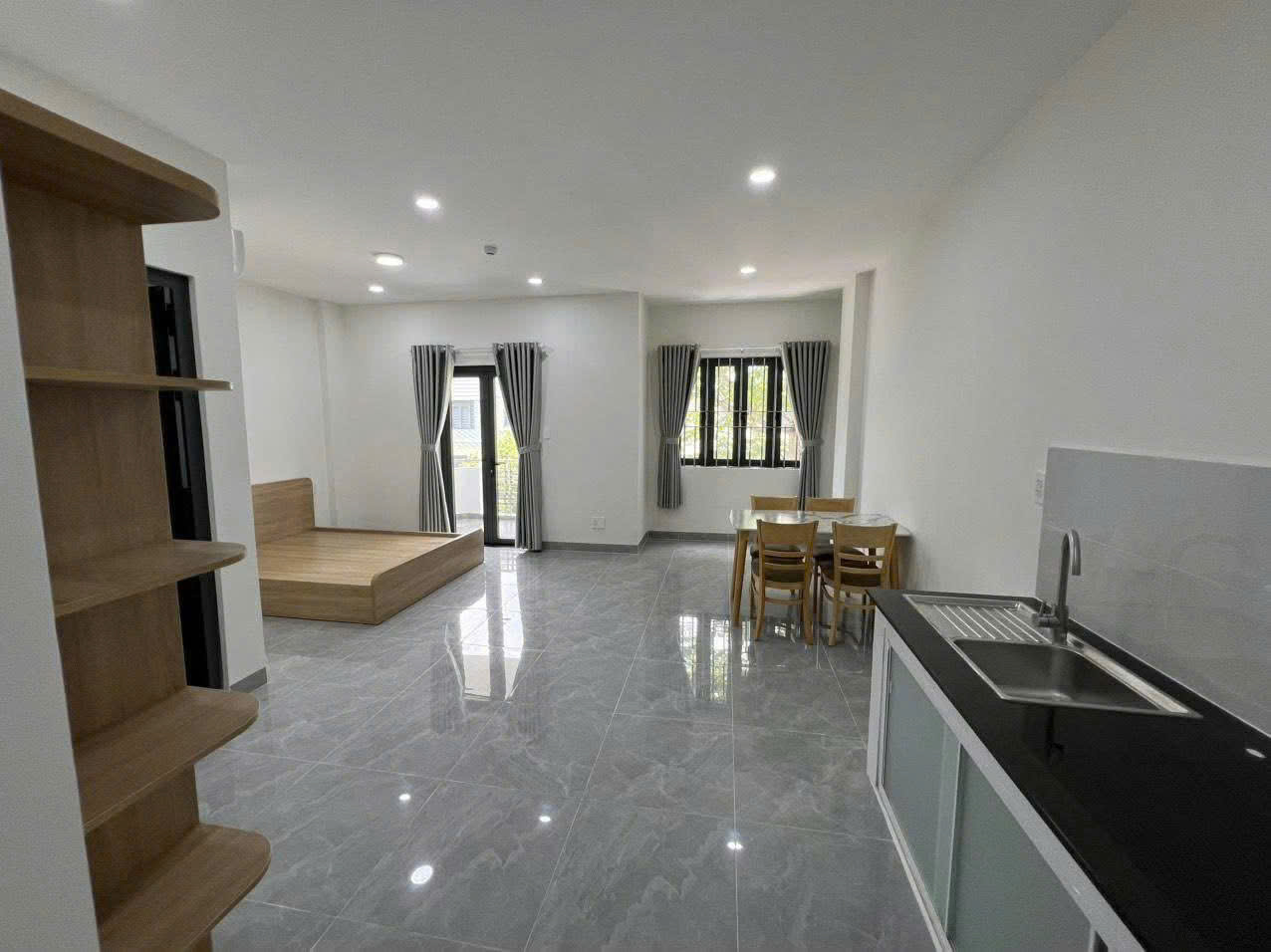 Cho thuê Nhà mặt tiền Phường Long Trường, Quận 9, Diện tích 75m², Giá Thương lượng 3