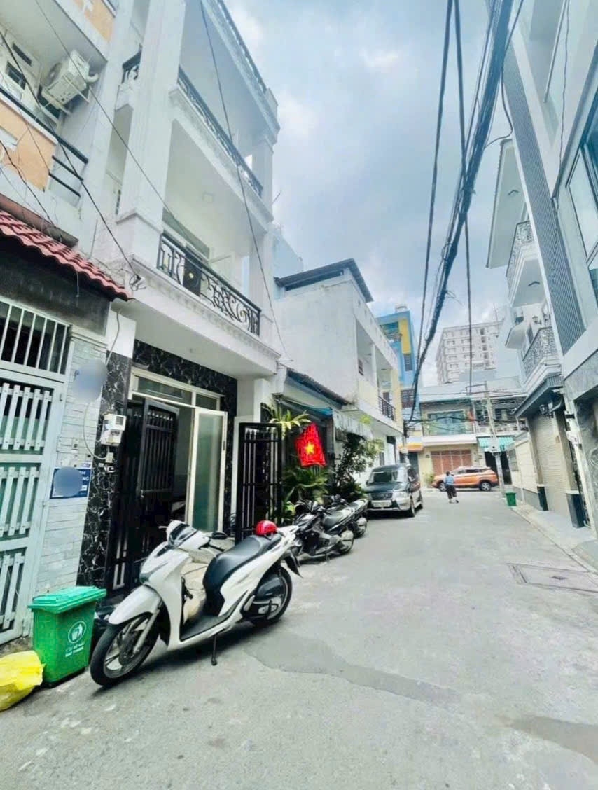 Bán nhà hẻm Tân Hương , p Tân Quý, Tân Phú dt 60m2 3 lầu, 4pn, 5wc giá 8,7 tỷ 3