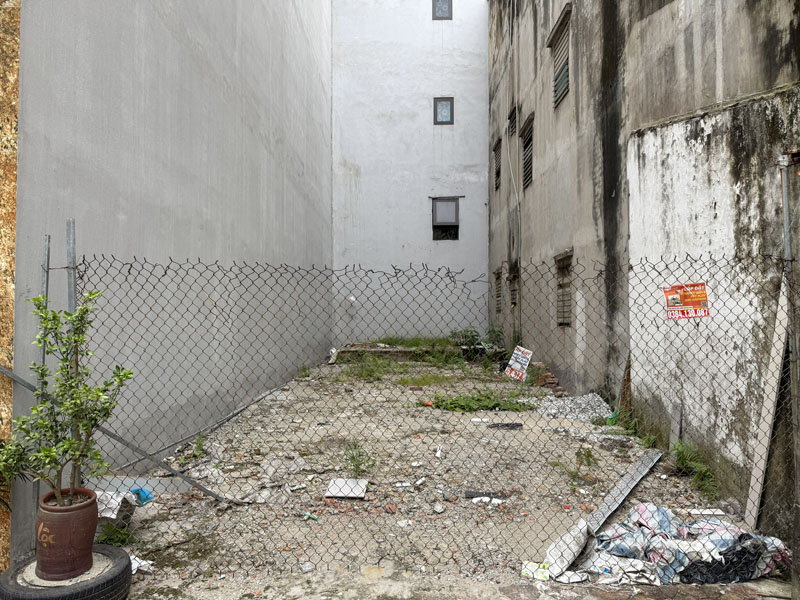 Sang nước ngoài định cư bán 37,6m2 nhà C4 cách 1 nhà ra đường Trâu Quỳ, Gia Lâm 2