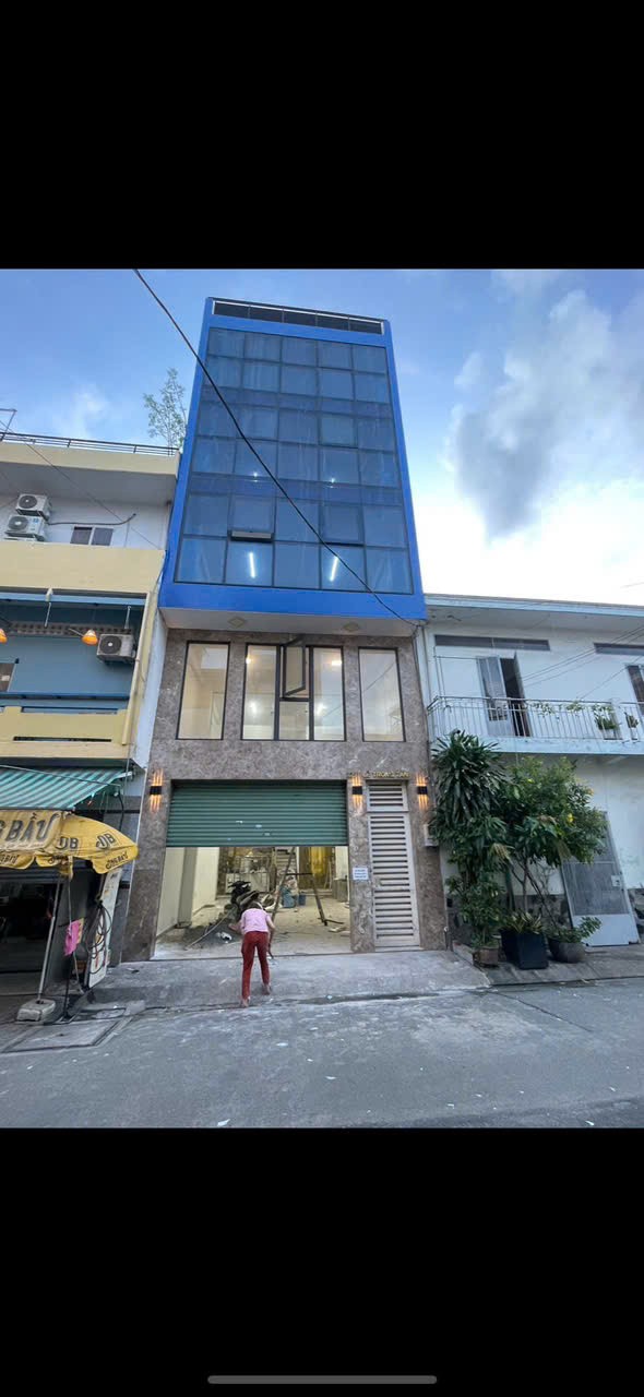 Cho thuê Nhà mặt tiền Tân Phú, Hồ Chí Minh, Diện tích 96m², Giá 58 Triệu/tháng