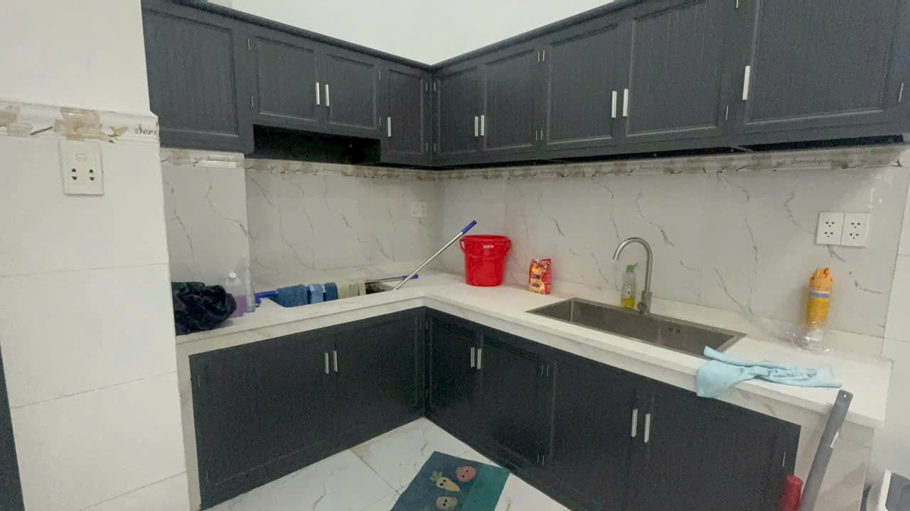 Bán nhà hẻm xe hơi Kênh Tân Hóa ,Tân Thới Hòa , hướng Tây Nam dt 75m2 2 lầu , 6pn,4wc giá 9,8 tỷ