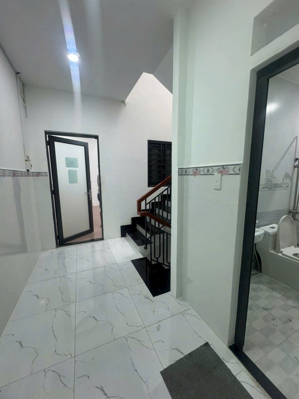 Bán nhà hẻm xe hơi Kênh Tân Hóa ,Tân Thới Hòa , hướng Tây Nam dt 75m2 2 lầu , 6pn,4wc giá 9,8 tỷ 4