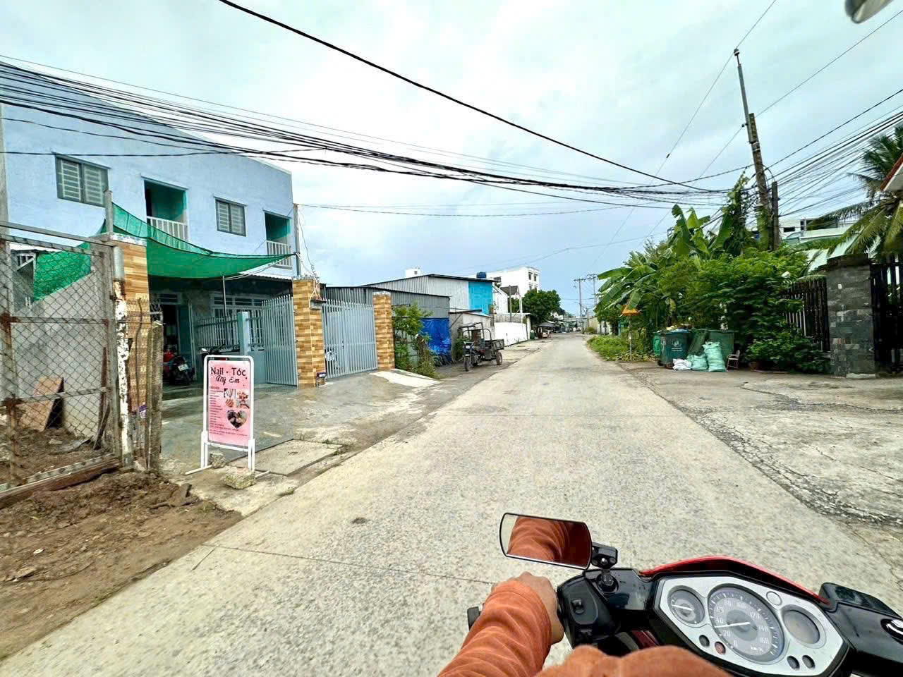 Bán đất thổ cư 2 mặt tiền đường beton xe tải xã Mỹ Yên , Bến Lức dt 134m2 giá 2,45 tỷ