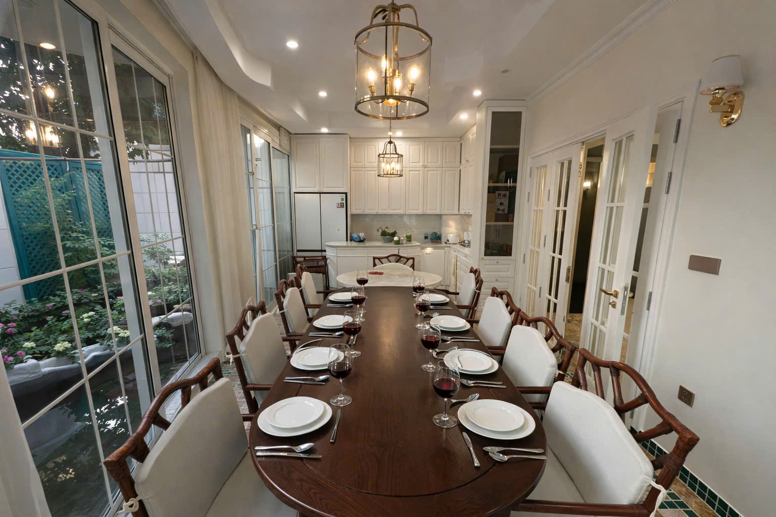 Cho thuê Biệt thự Quận 9, Hồ Chí Minh, Diện tích 300m², Giá Thương lượng 2