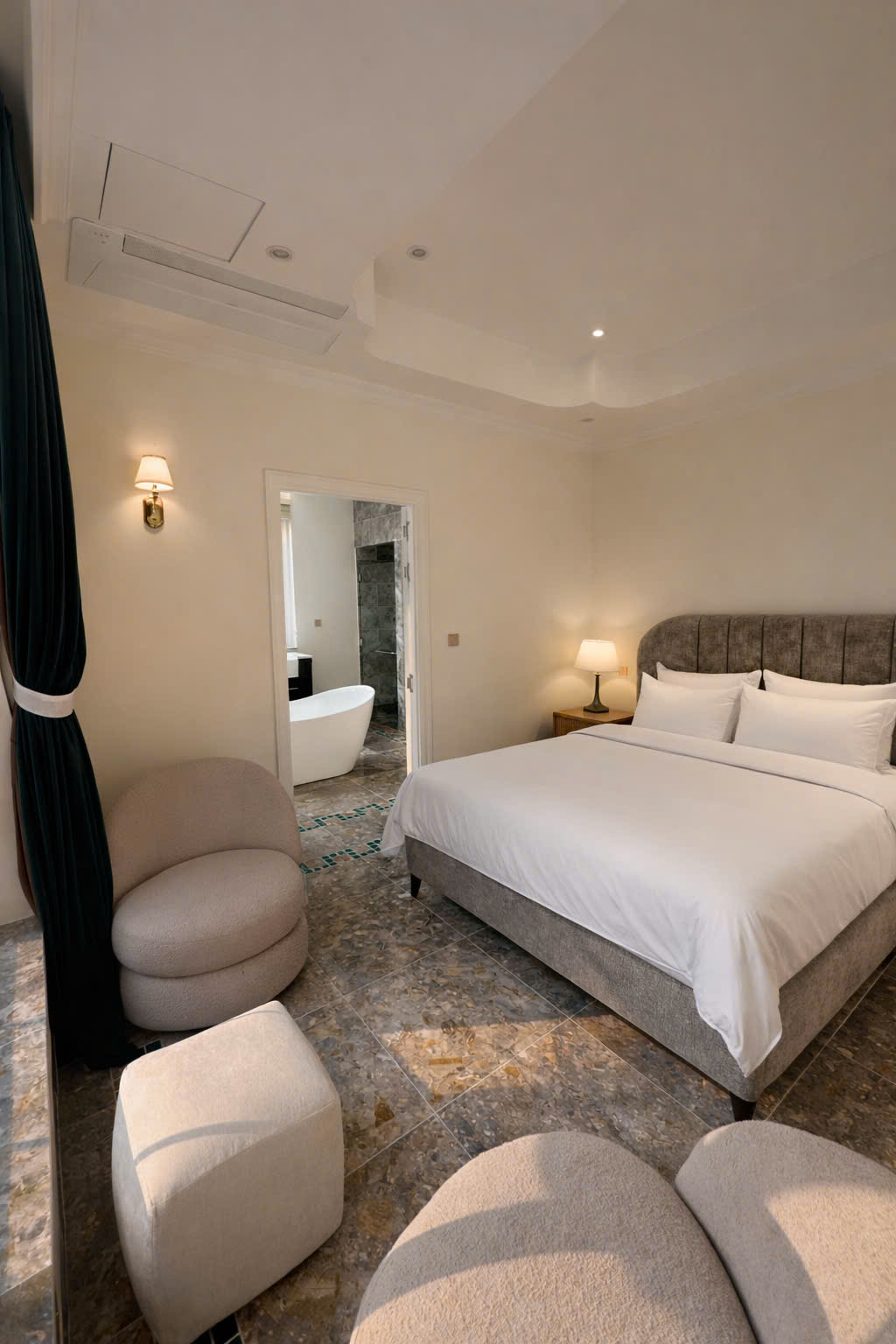 Cho thuê Biệt thự Quận 9, Hồ Chí Minh, Diện tích 300m², Giá Thương lượng 11