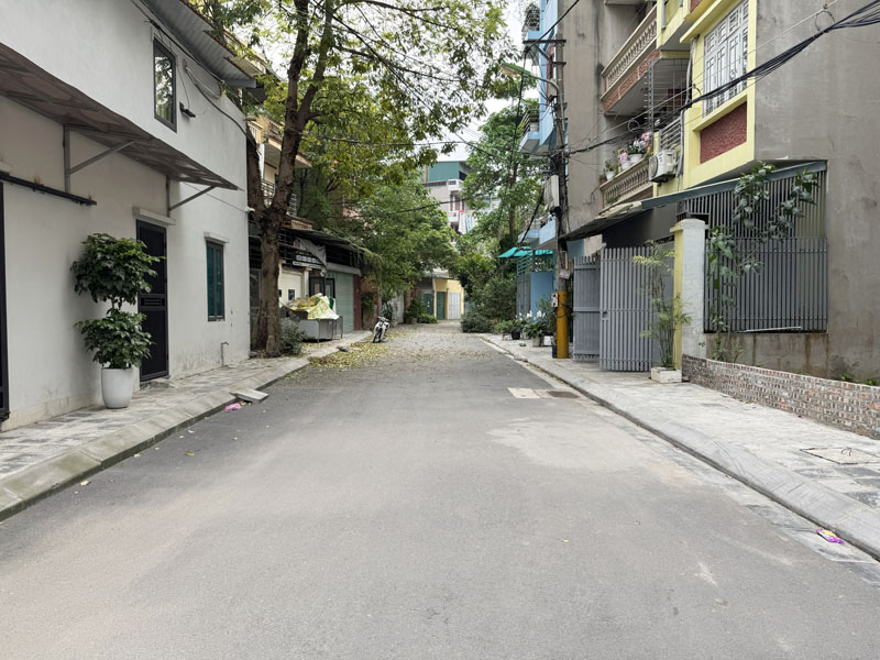 Cần bán 80m2 khu phân lô Giáo Viên Ngọc Thụy - Hạ Tầng Tốt - View Công Viên Ba Đồi 2