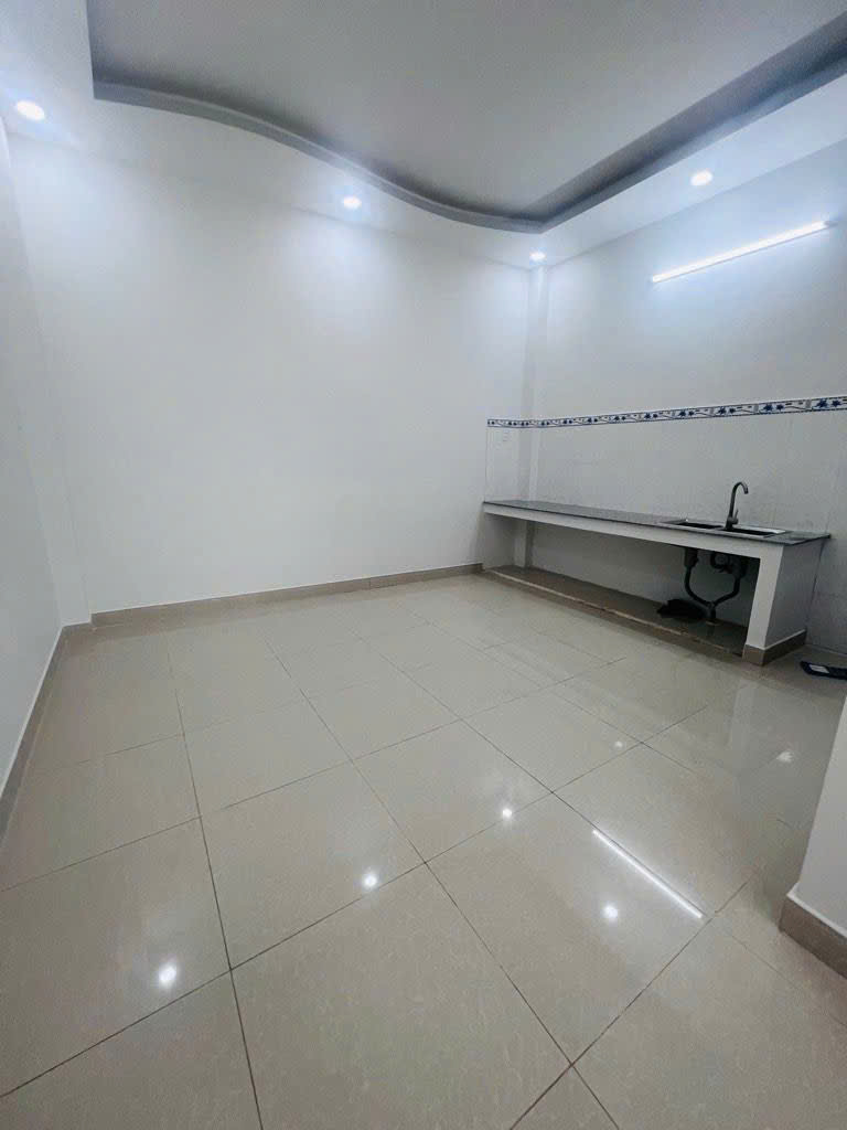 SIÊU PHẨM QUẬN 7- NHÀ MỚI 4 TẦNG – SÁT VÁCH PHÚ MỸ HƯNG – GIÁ CHỈ 6. X TỶ - DT GẦN 60M2. 4