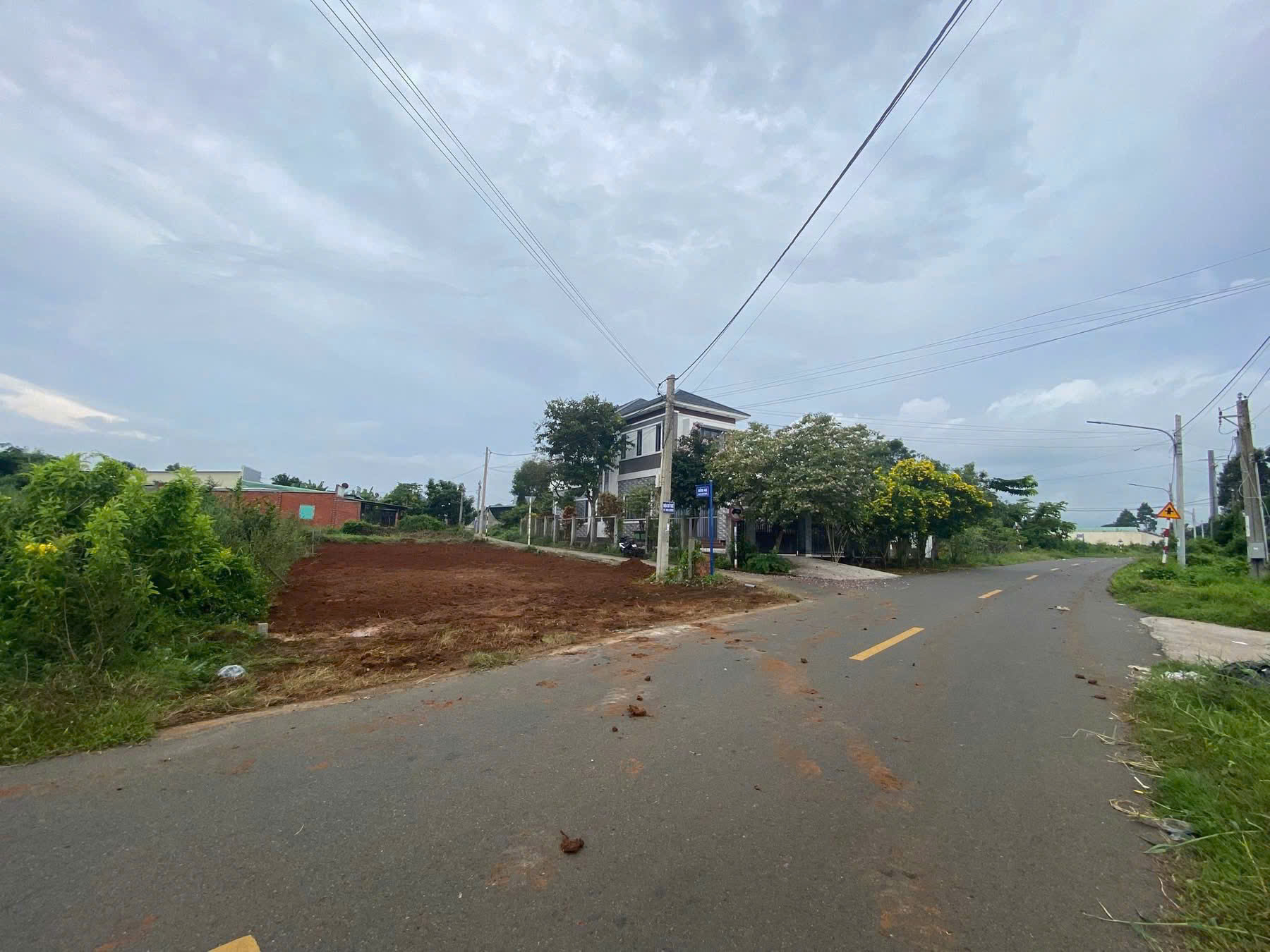 Chính chủ cần bán đường bê tông nhánh đường Nam Kỳ Khởi Nghĩa, Xã Đất Đỏ, TP HCM. 3