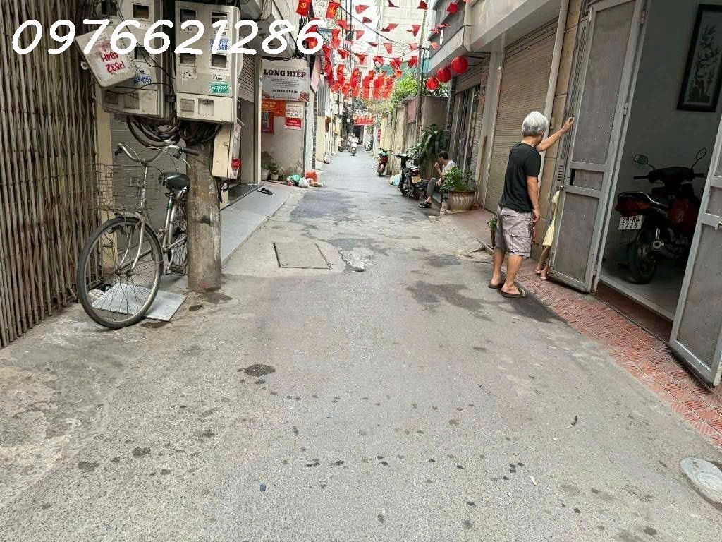 Bán đất Việt Hưng – 40m² – mặt tiền 4,5m – 6,5 tỷ – ngõ gần ô tô – trung tâm phường, tiềm năng 3