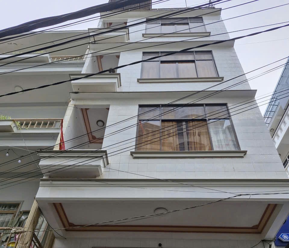 Cho thuê nhà 10 phòng Bùi Thị Xuân phường 2 Đà Lạt 20 triệu/tháng