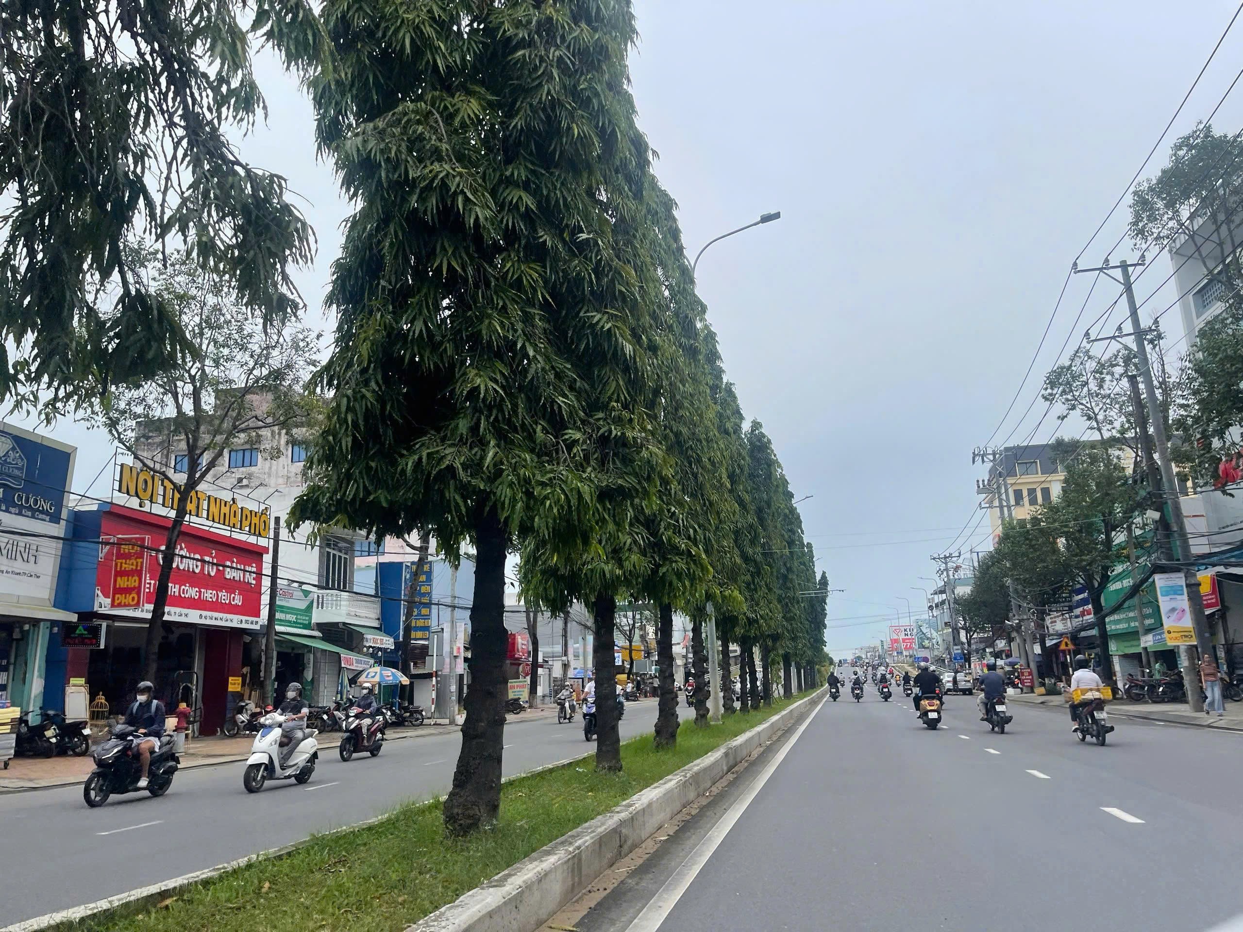 BÁN NHÀ MẶT TIỀN NGUYỄN VĂN CỪ - 17 TỶ, 98M2, KINH DOANH 2