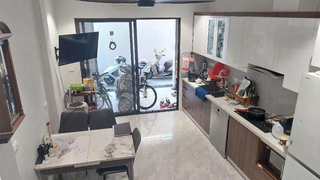 Nhà Dân Xây 2022 Ngõ 173  Hoàng Hoa Thám 34m2 xây  5 Tầng  Giá  8 Tỷ  giá có thương lượng 2