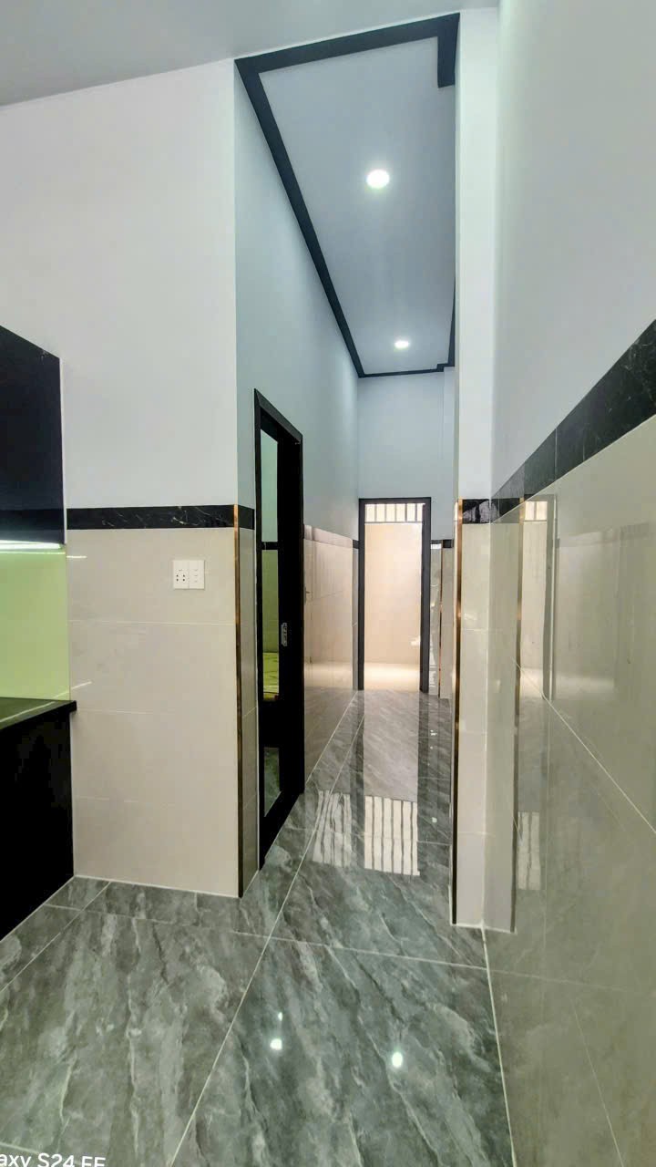 Bán nhà mới xây đường oto beton Mỹ Hạnh Nam dt 88m2 1 lầu , 3pn,3wc, tặng full nội thất giá 2,55 tỷ 7