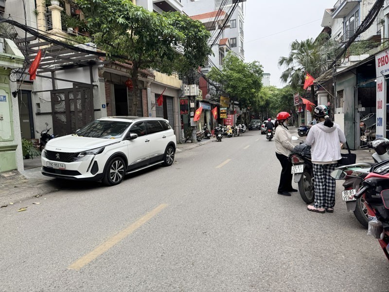 MẶT PHỐ HOA LÂM - ĐẤT VÀNG 100m2 - 2 MẶT NGÕ TRƯỚC SAU - KINH DOANH ĐA NGÀNH