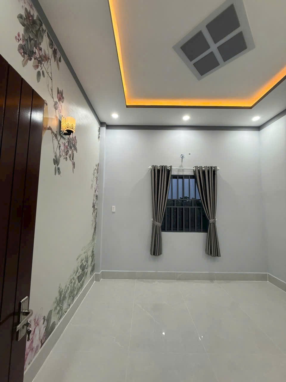 Bán nhà mới xây gần chợ Đình , xã Mỹ Hạnh Bắc dt 210m2 full thổ 1 lầu 4pn, 2wc giá 3,35 tỷ 11
