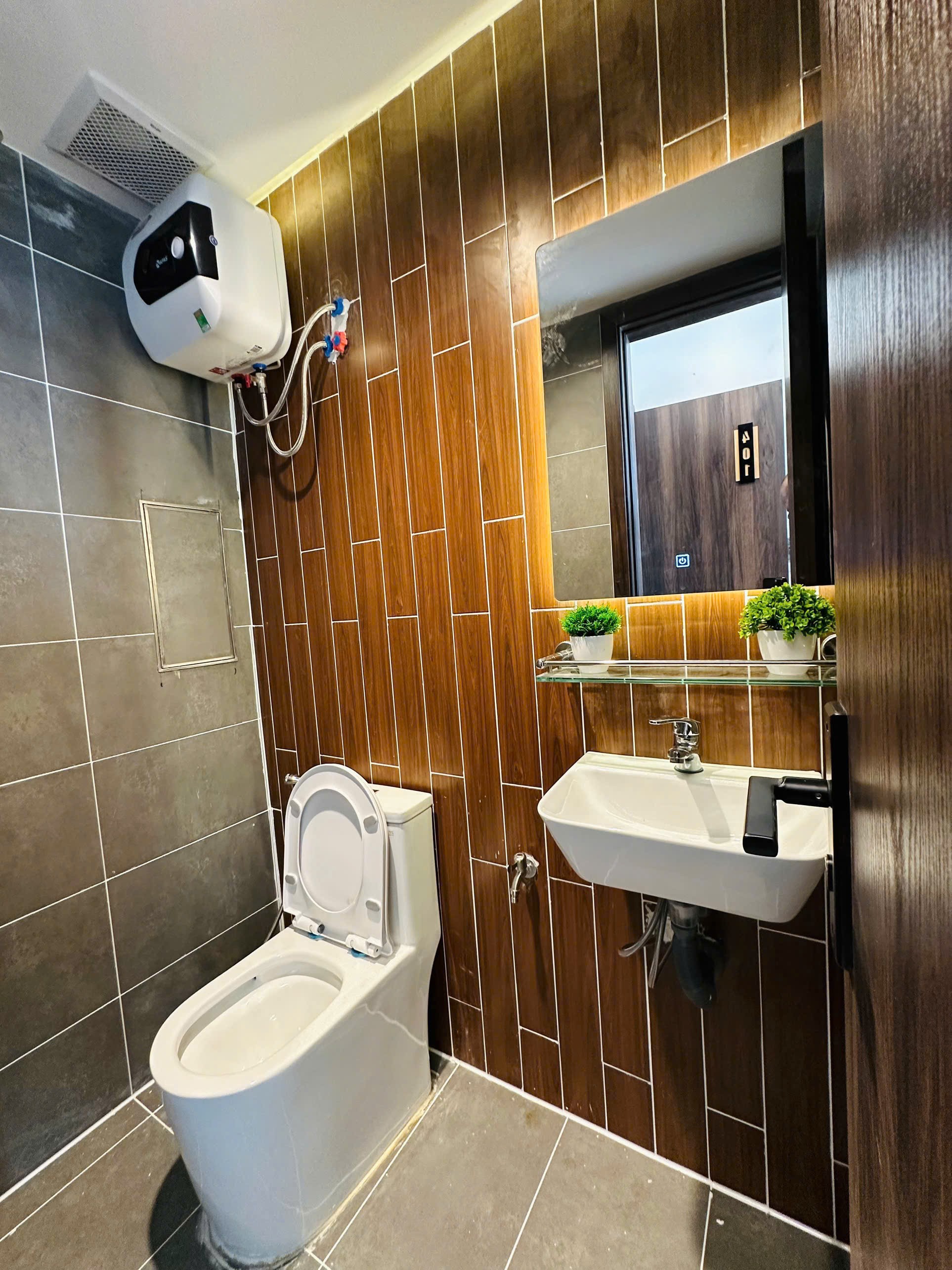 Cần bán Nhà mặt tiền Tân Phú, Hồ Chí Minh, Diện tích 100m², Giá 10.95 Tỷ 10