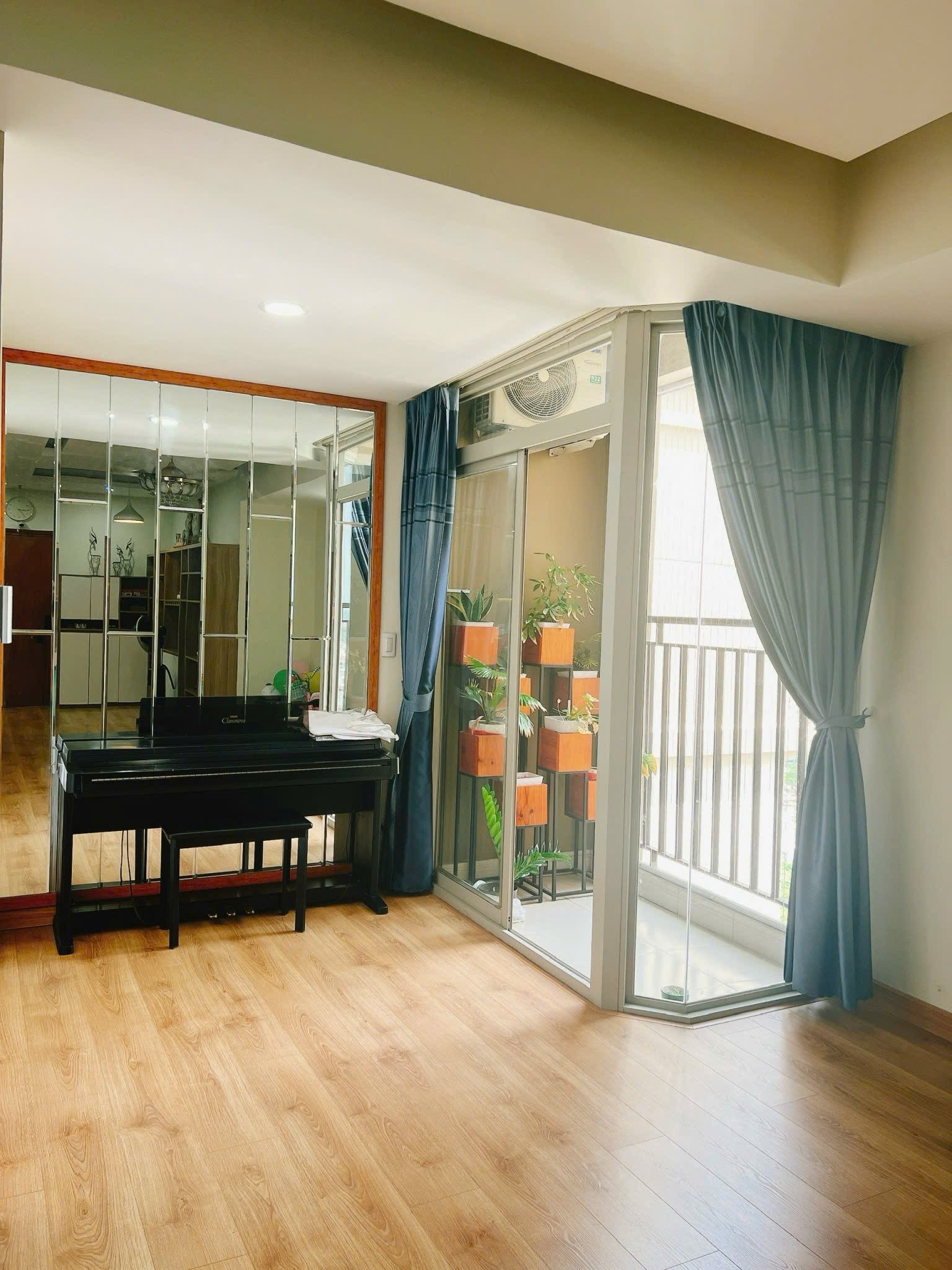 Cần bán Căn hộ chung cư Phường Phước Long B, Quận 9, Diện tích 132m², Giá 09 Tỷ 3