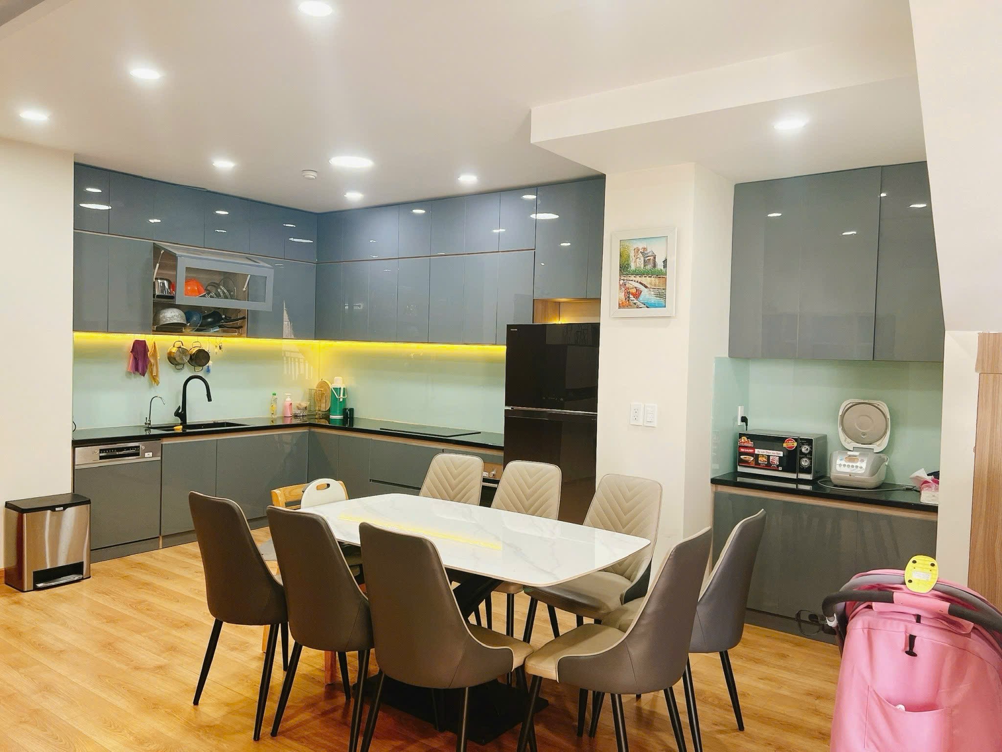 Cần bán Căn hộ chung cư Phường Phước Long B, Quận 9, Diện tích 132m², Giá 09 Tỷ 15