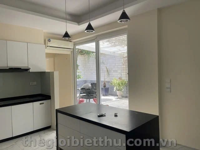Cho thuê Biệt thự Quận 2, Hồ Chí Minh, Diện tích 350m², Giá Thương lượng 8