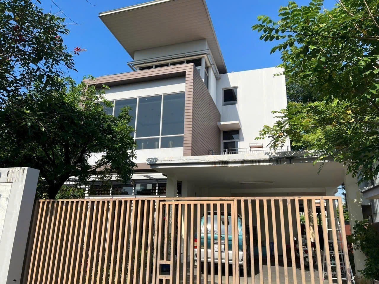Cho thuê Biệt thự Quận 2, Hồ Chí Minh, Diện tích 350m², Giá Thương lượng 3