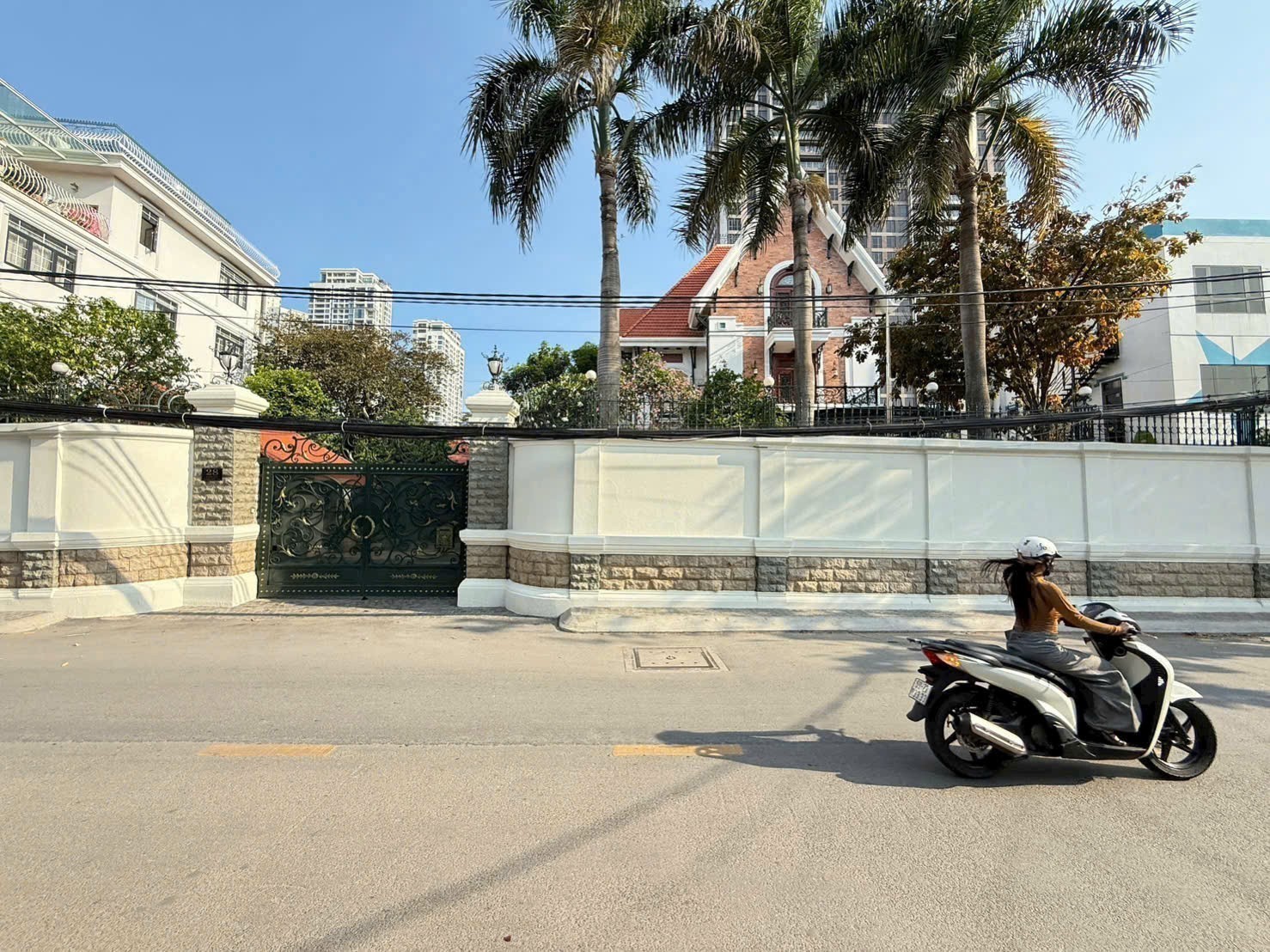 Cần bán Biệt thự Phường Thảo Điền, Quận 2, Diện tích 1288m², Giá 380 Tỷ 3