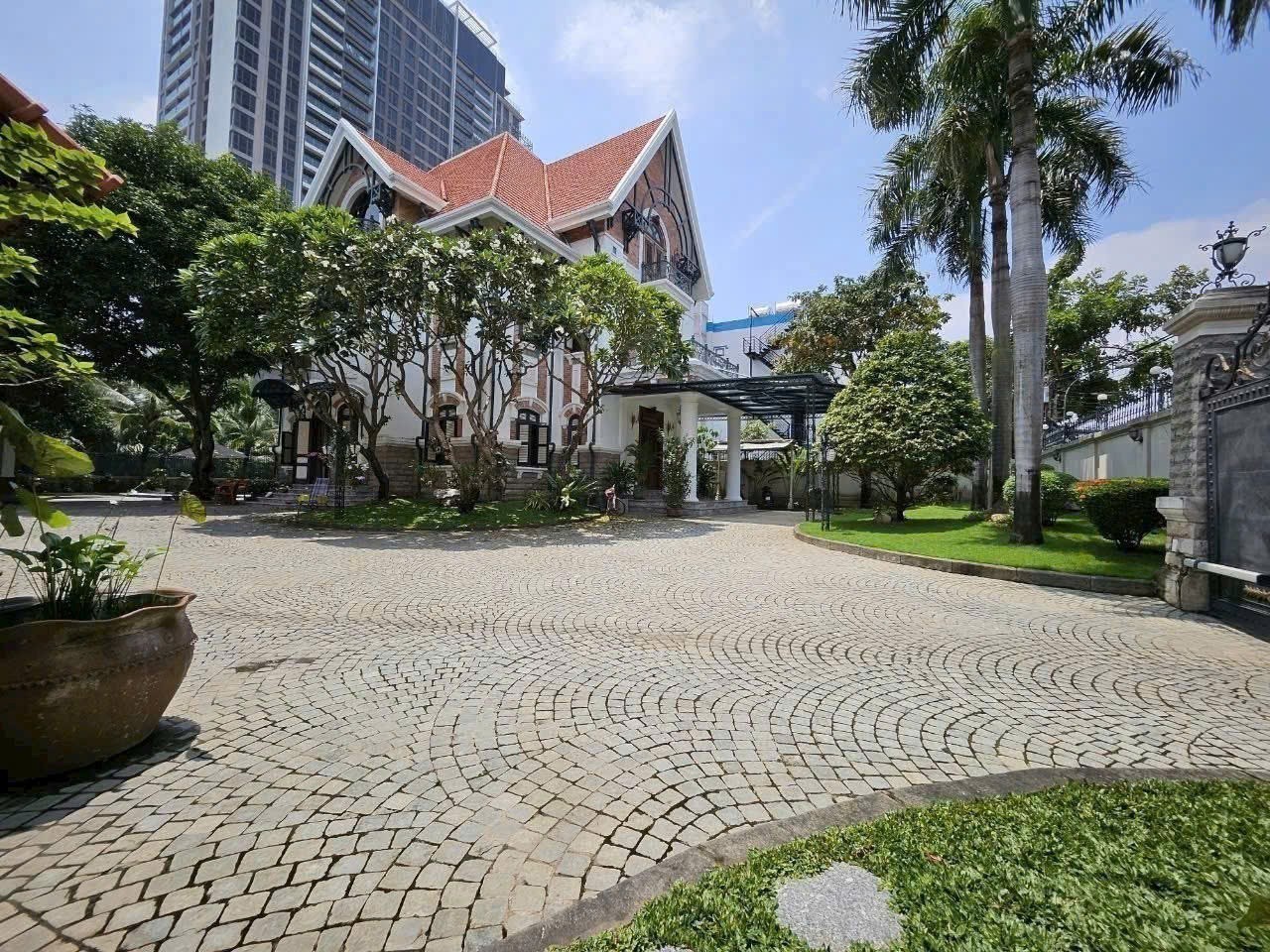 Cần bán Biệt thự Phường Thảo Điền, Quận 2, Diện tích 1288m², Giá 380 Tỷ 2
