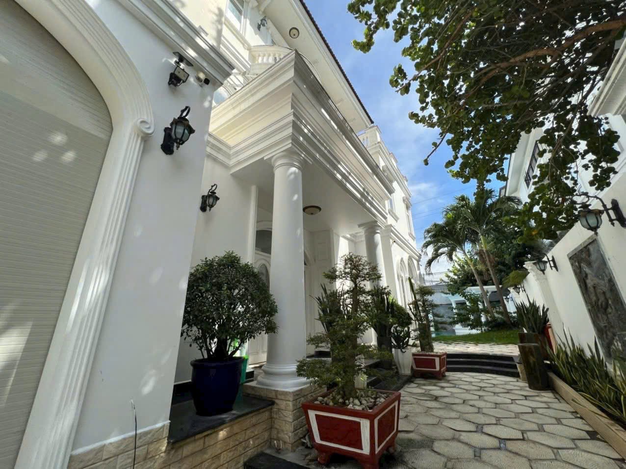 Cần bán Biệt thự Quận 7, Hồ Chí Minh, Diện tích 600m², Giá 080 Tỷ 2