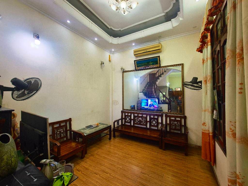 Cần bán Nhà mặt tiền đường Nguyễn Khoái, Phường Thanh Lương, Diện tích 45m², Giá 8.6 Tỷ