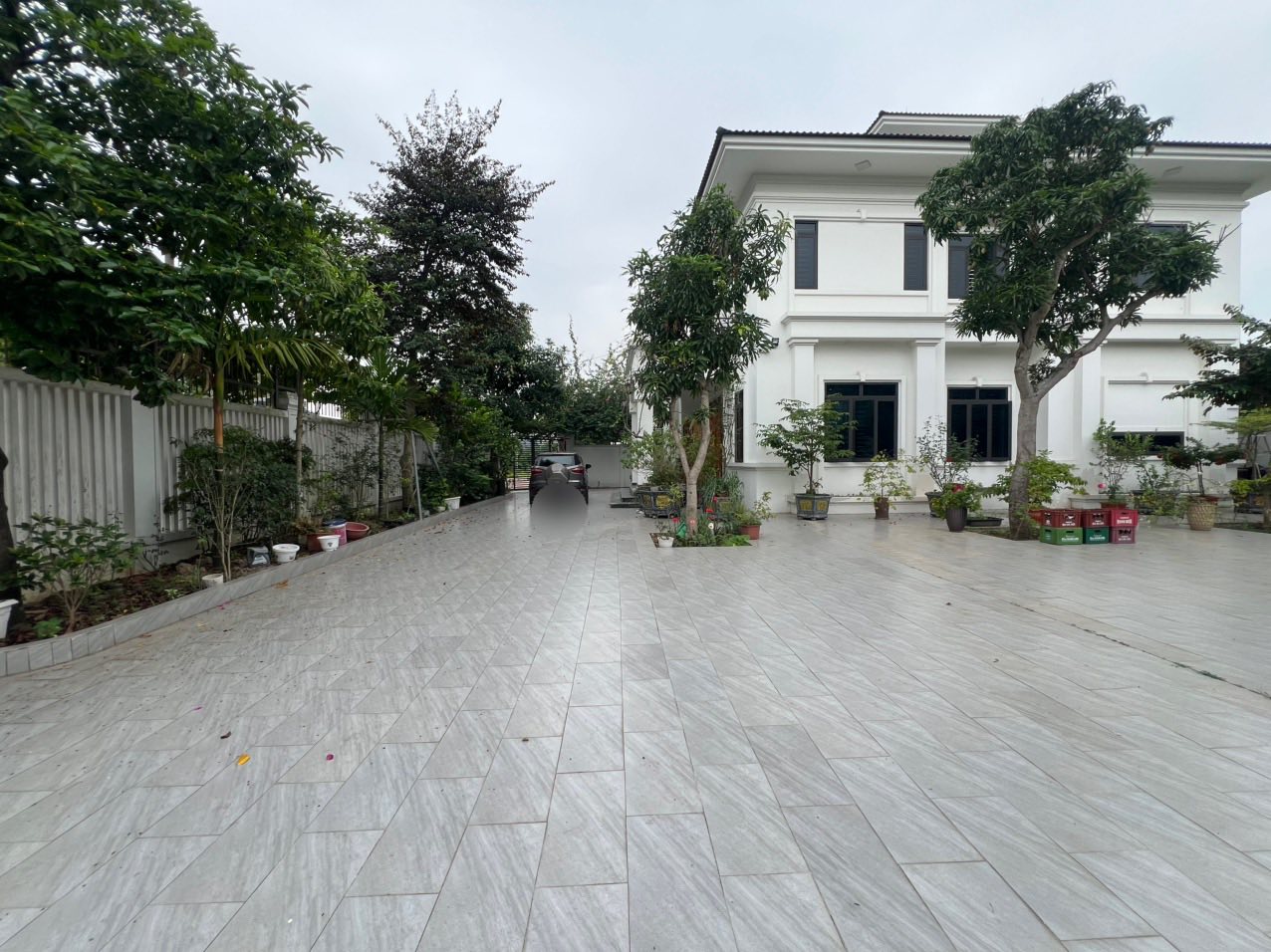Bán biệt thự sân vườn hơn 700m2, căn góc 3 mặt thoáng, TP Hải Dương, 3 tầng, 5 ngủ vs khép kín