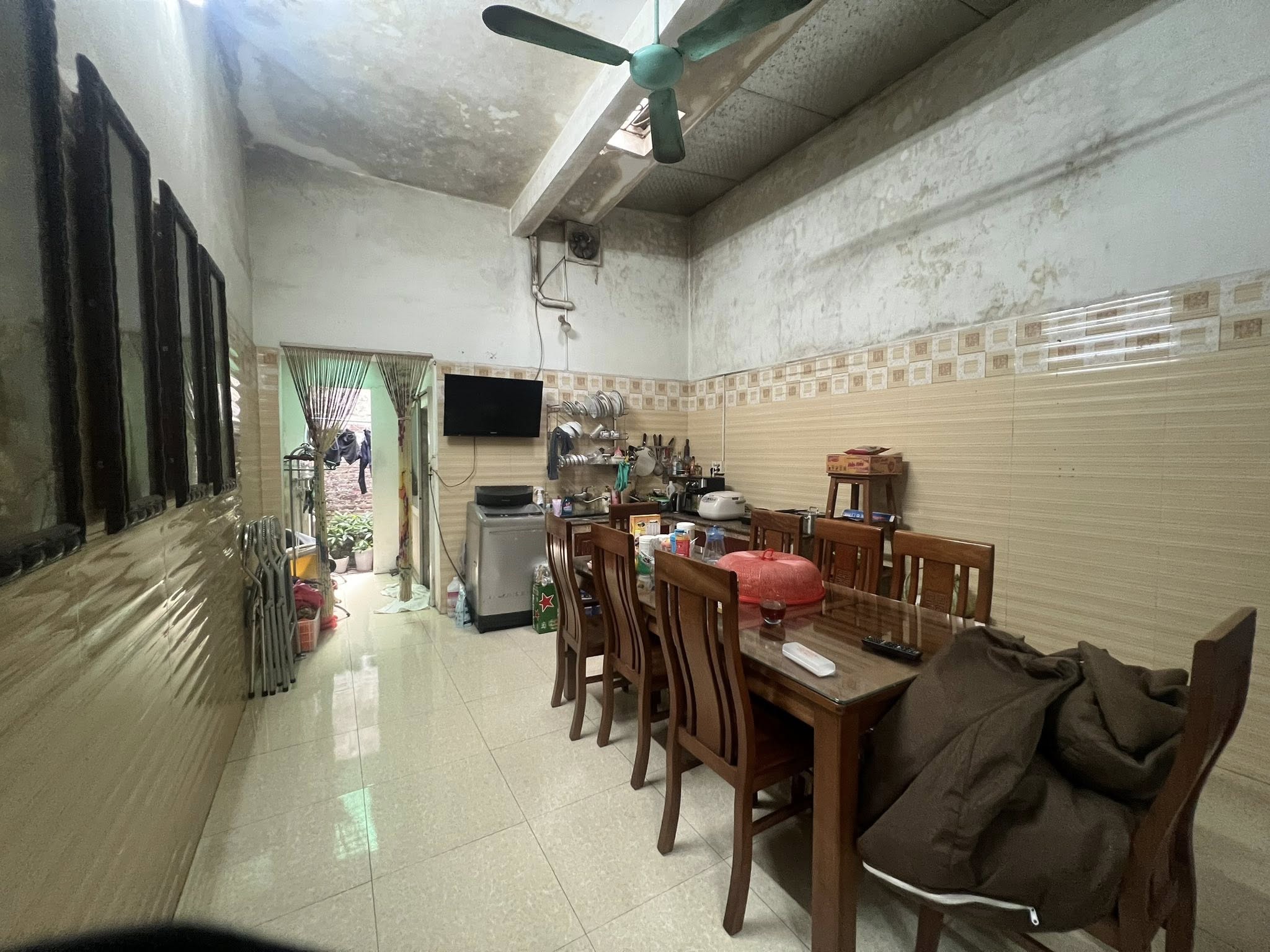 Bán đất mặt đường Bùi Thị Xuân, gần nhà thi đấu, TP HD, 80.6m2, mt hơn 4m, kinh doanh buôn bán tốt