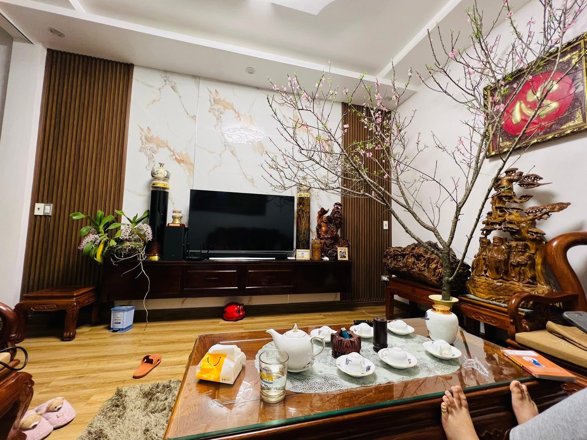 Bán căn nhà mặt đường Điện Biên Phủ, ph Cẩm Thượng, TP Hải Dương, 69.4m2, mt 4m, 2.5 tầng, KD