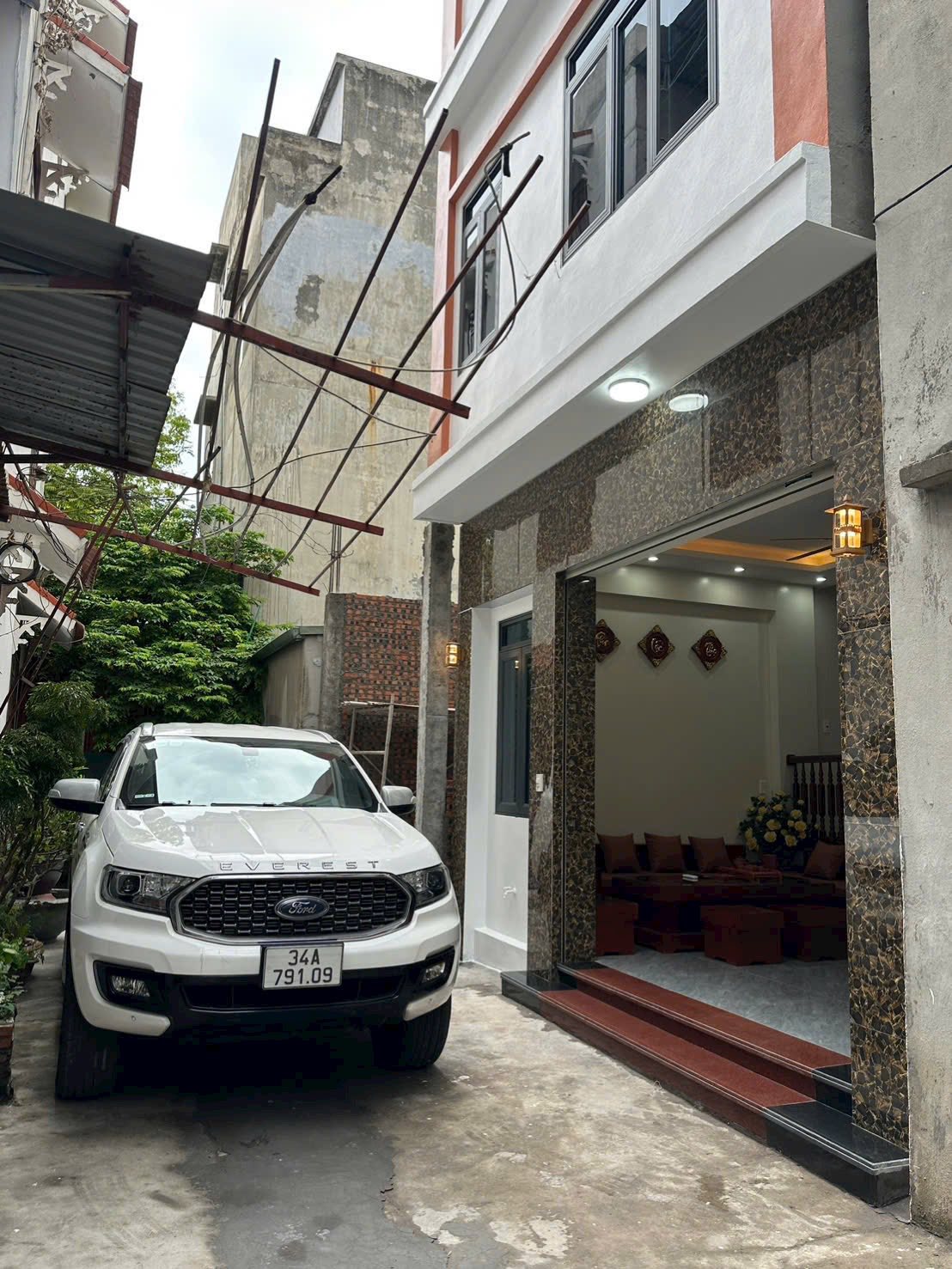 Bán nhà 3 tầng ngõ phố Hồ Tùng Mậu, ph Tân Bình, TP HD, hơn 40m2, 3 ngủ, 3 vs, ngõ oto, chỉ 2.98 tỷ